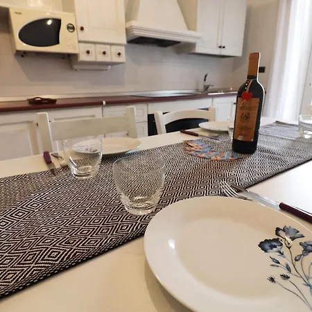 Дом отдыха Carlottas House In
